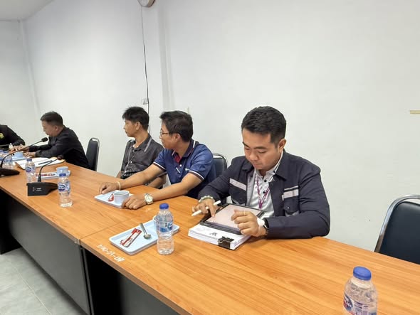 ประชุมอุทยาน-ไฟฟ้า พื้นที่ในการทำถนน
วันที่ 20 พฤศจิกายน 2568 เวลา 14.00 
ณ ห้องประชุมเทศบาลตำบลบ้านใต้ เพื่อวางแนวทางในการดำเนินงานและกำหนดเจ้าหน้าที่ที่รับผิดชอบภารกิจที่เกี่ยวข้อง